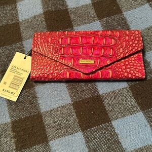 Wallet.   New with tags.  Smoke free home.